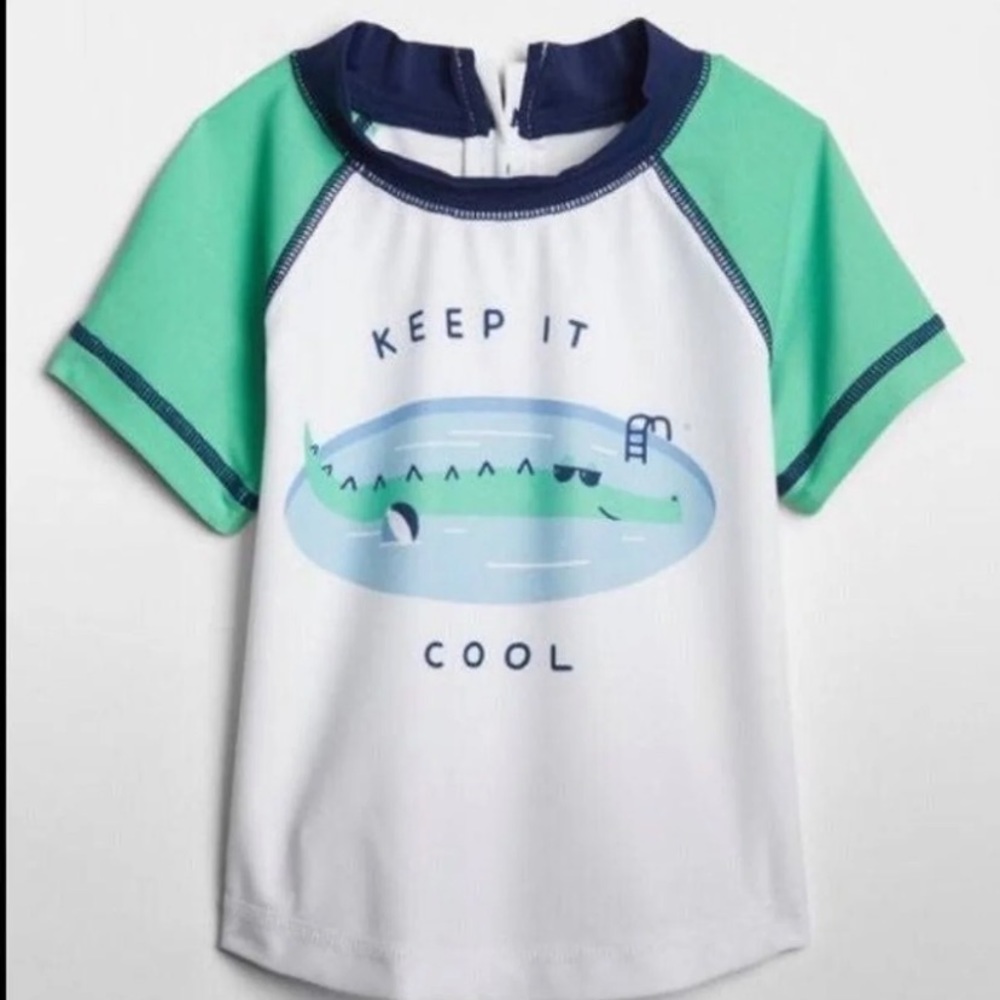 NWT BabyGap Keep It Cool Rashguard 6/12